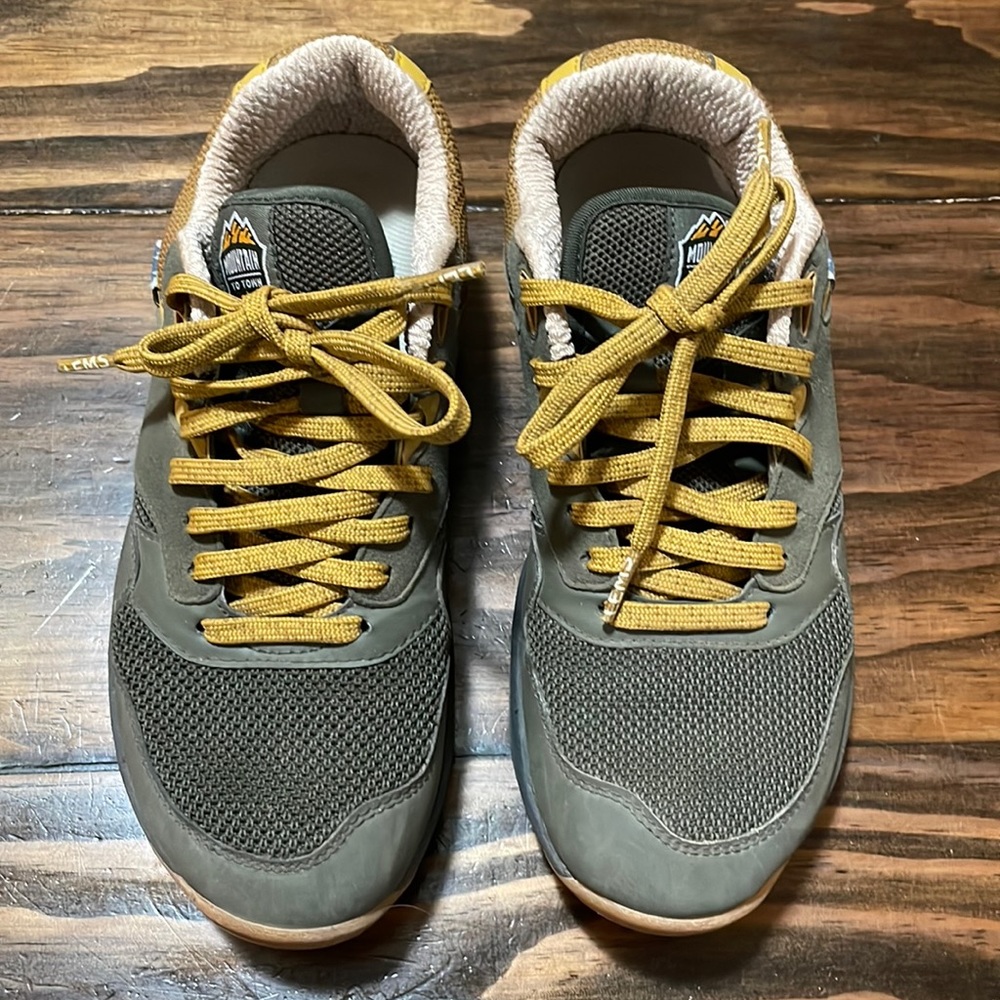 Lems size 36 (US 6) Trailhead